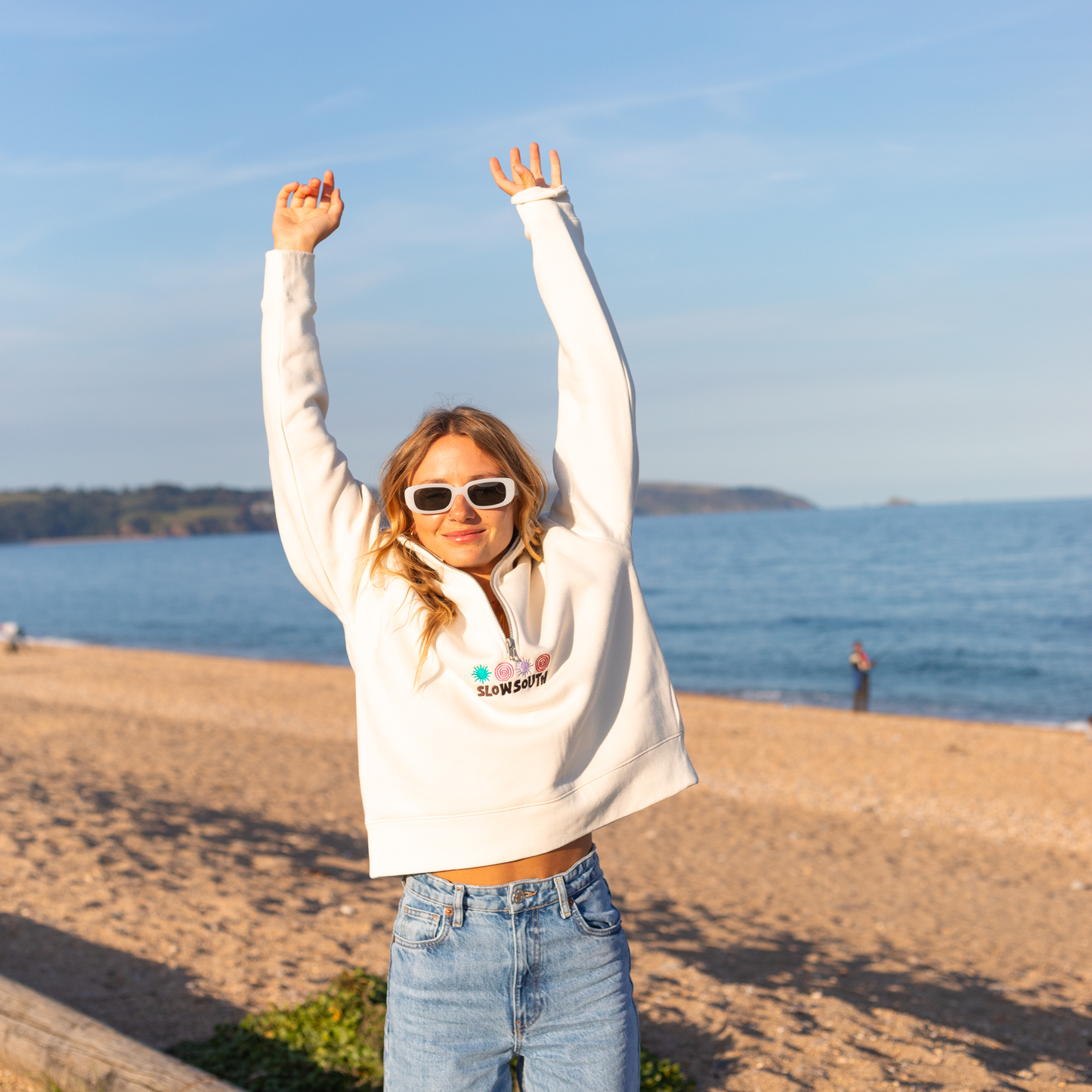 Sweatshirt mit halbem Reißverschluss und Emblem